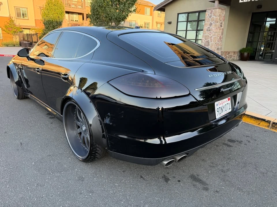 2011 Porsche 970 Panamera 4S - Image 9 of 16
