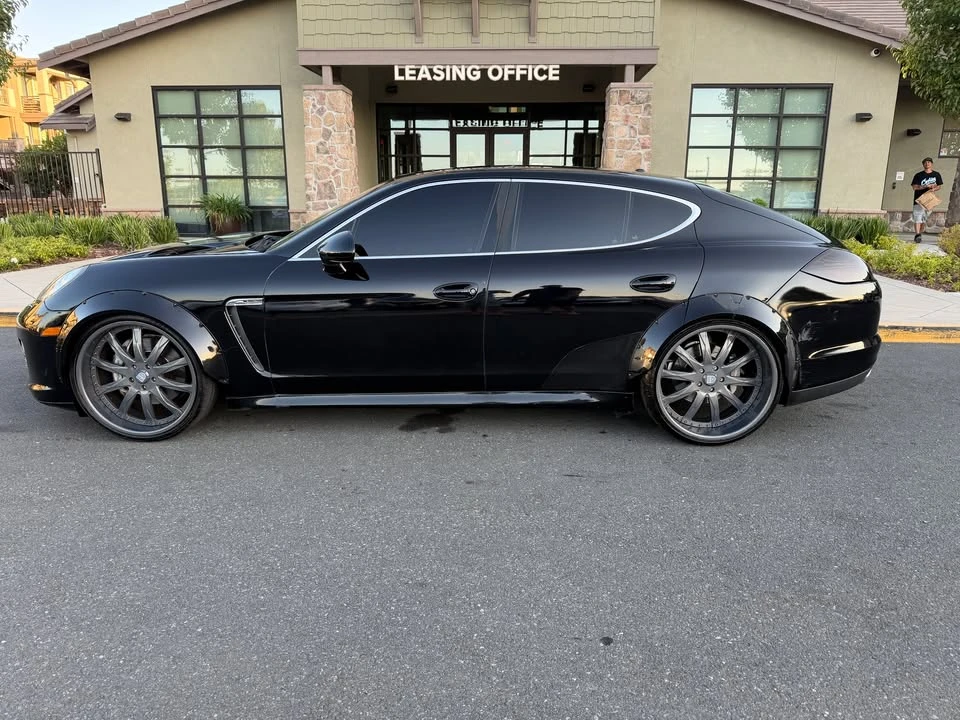 2011 Porsche 970 Panamera 4S - Image 11 of 16