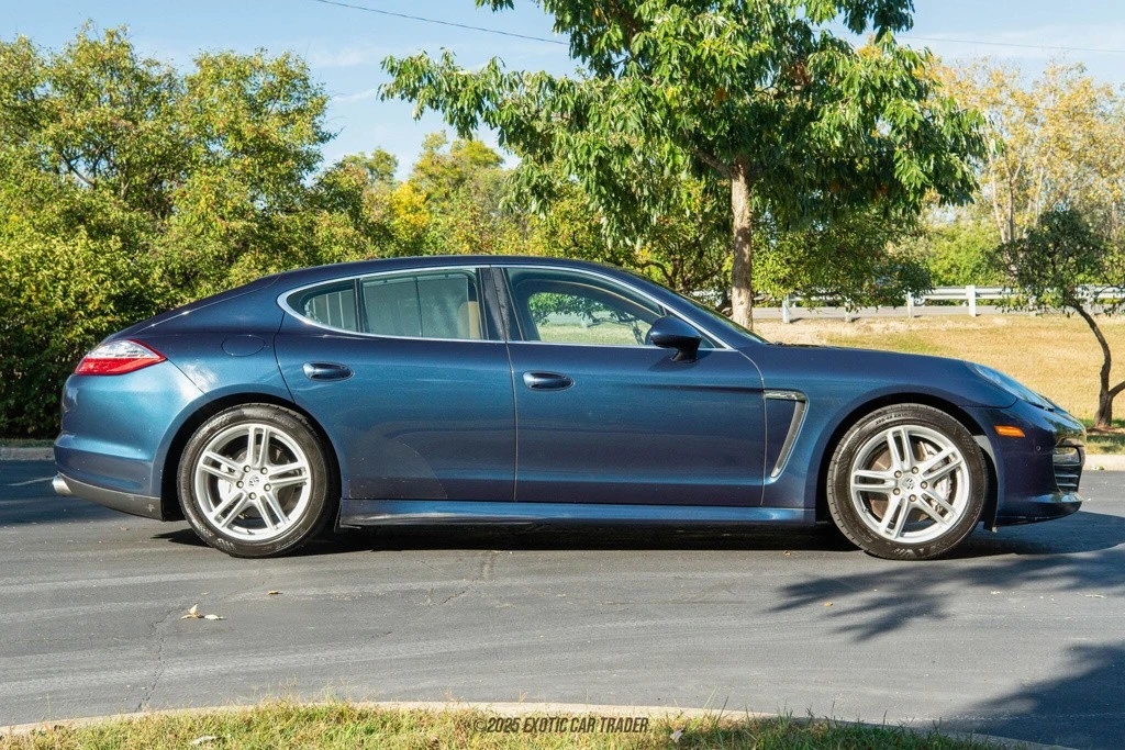 2011 Porsche 970 Panamera 4S - Image 9 of 12