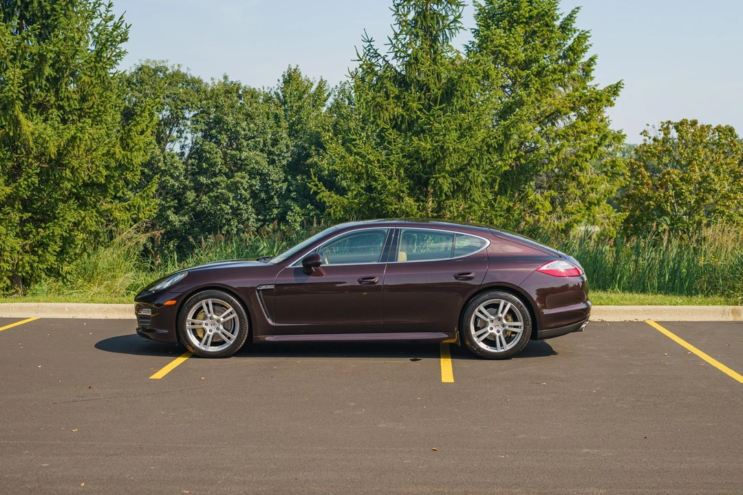 2011 Porsche 970 Panamera 4S - Image 10 of 31