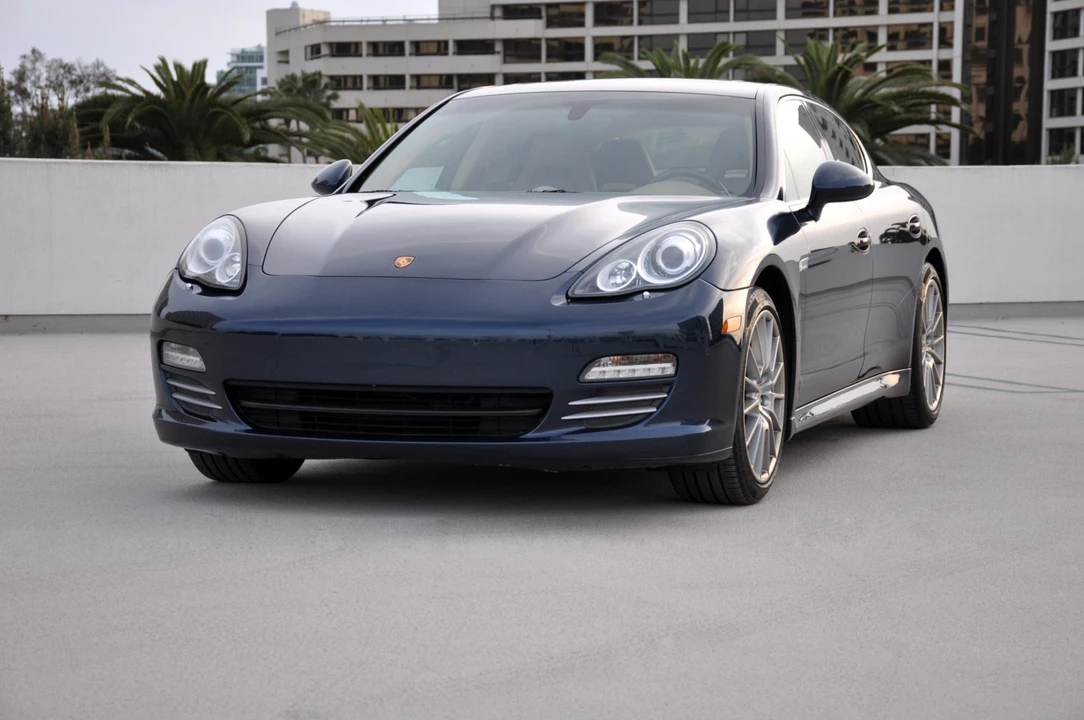 2011 Porsche 970 Panamera S - Image 2 of 31