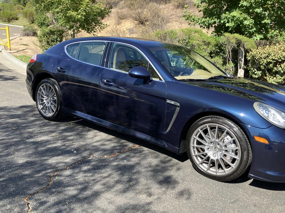 2011 Porsche 970 Panamera S - Image 16 of 31