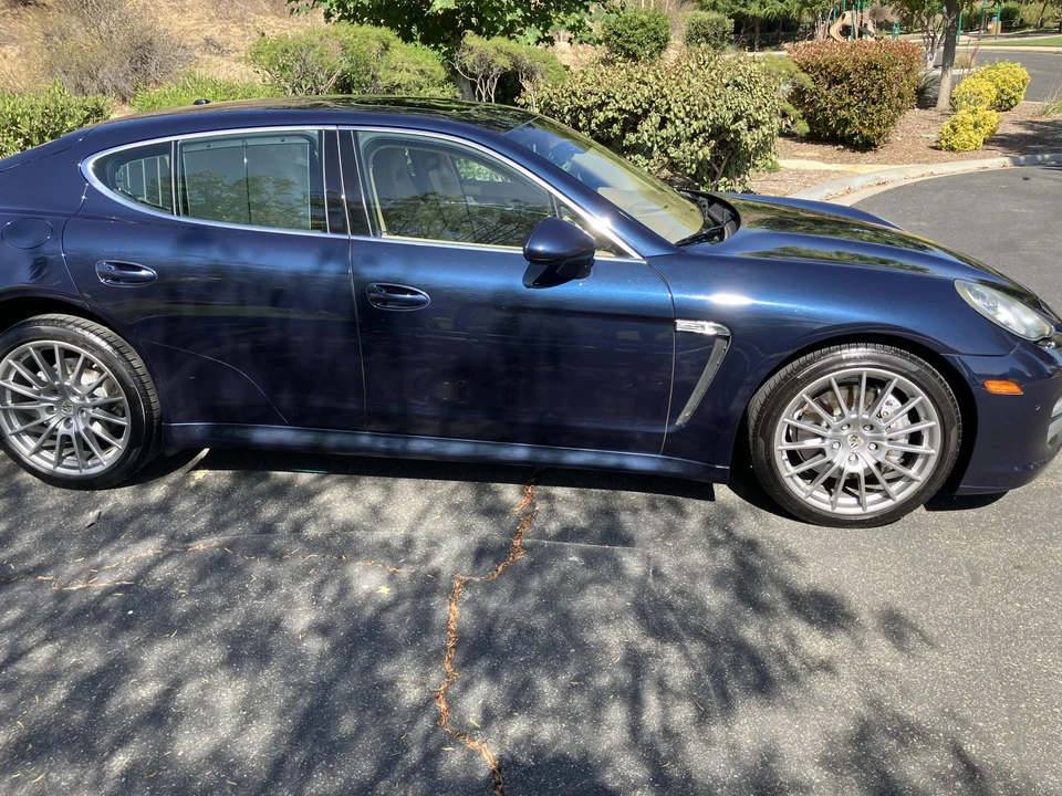 2011 Porsche 970 Panamera S - Image 15 of 31