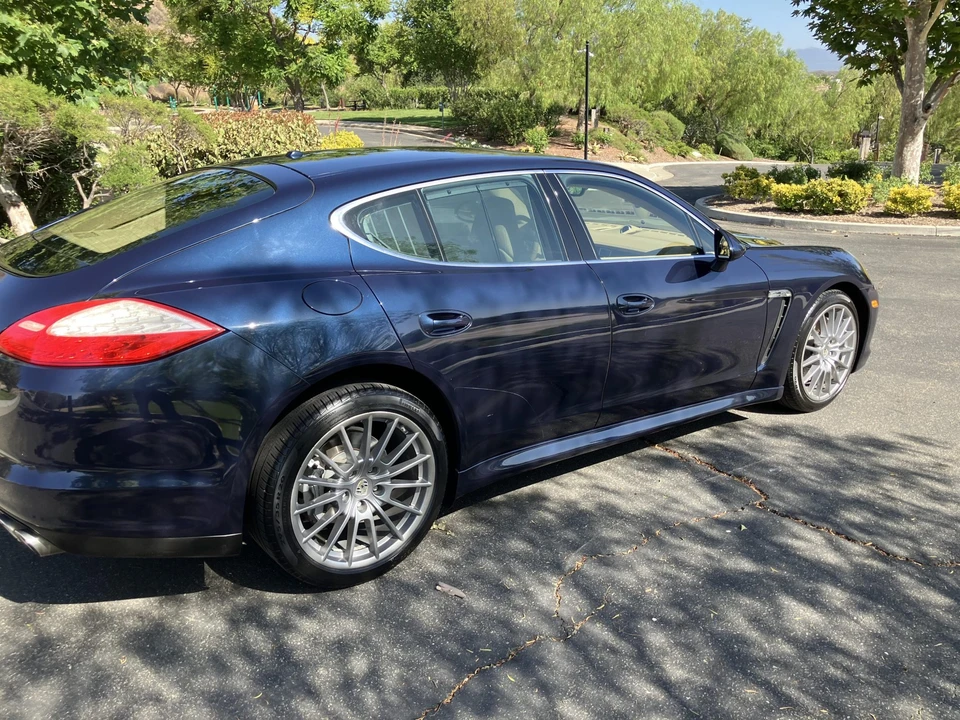 2011 Porsche 970 Panamera S - Image 14 of 31