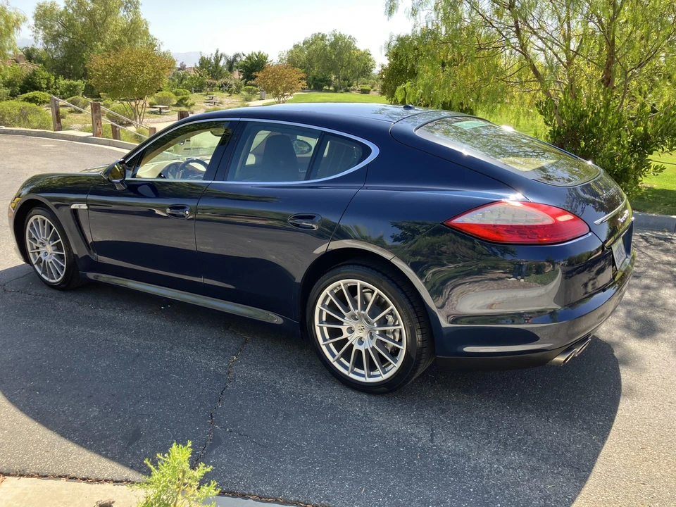 2011 Porsche 970 Panamera S - Image 8 of 31