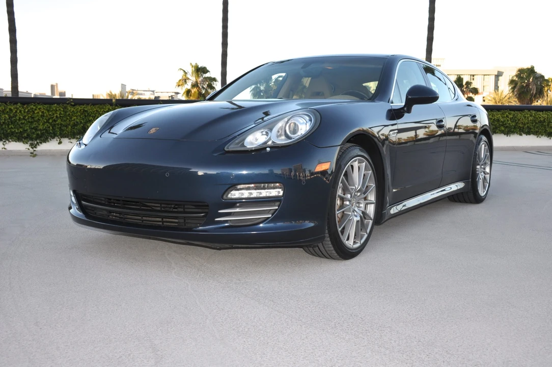 2011 Porsche 970 Panamera S - Image 3 of 31
