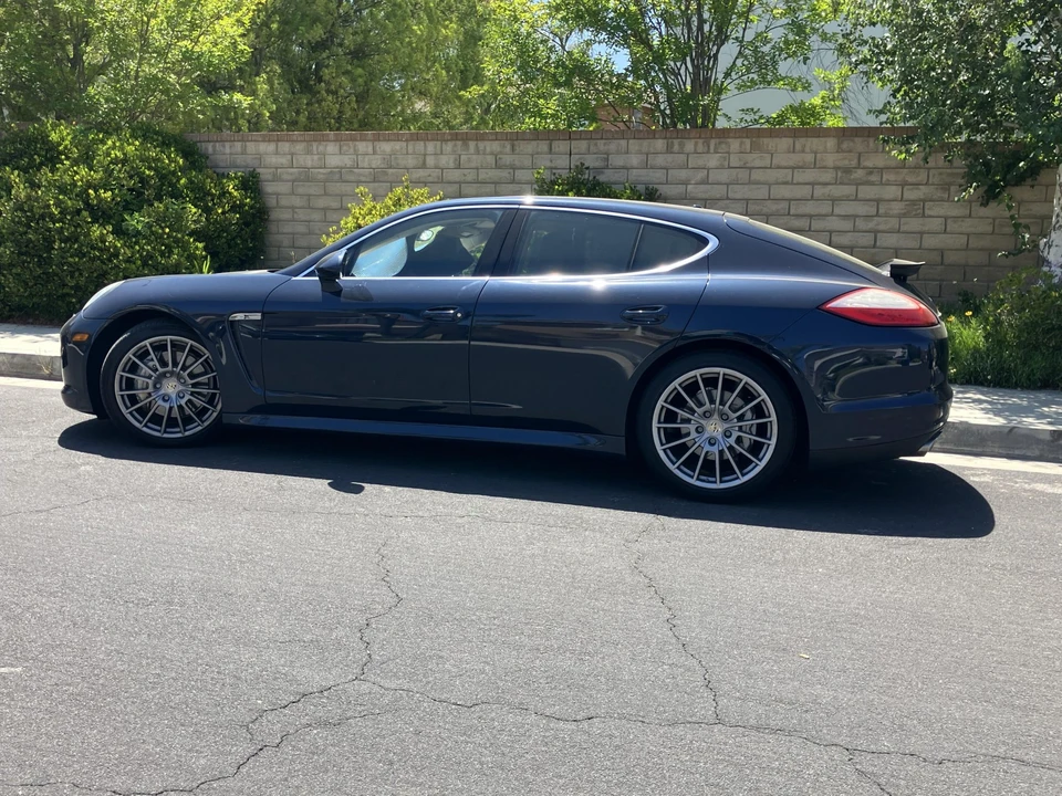 2011 Porsche 970 Panamera S - Image 7 of 31
