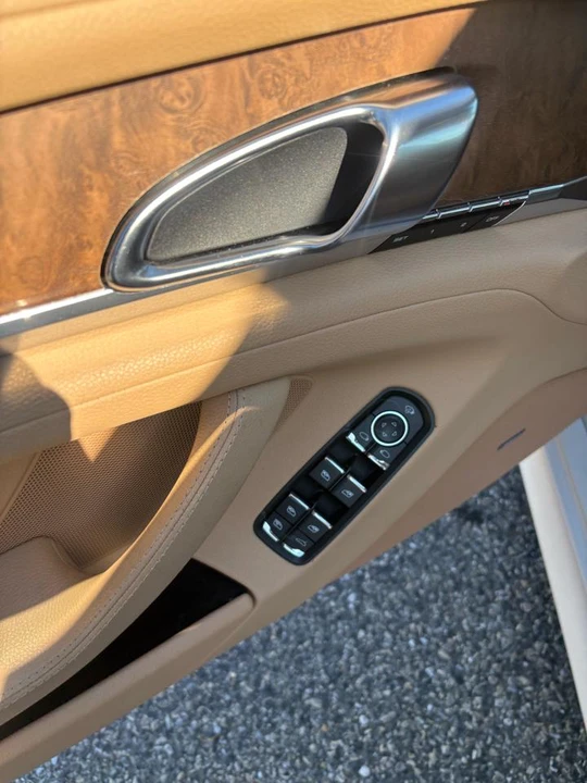 2011 Porsche 970 Panamera 4S - Image 22 of 29