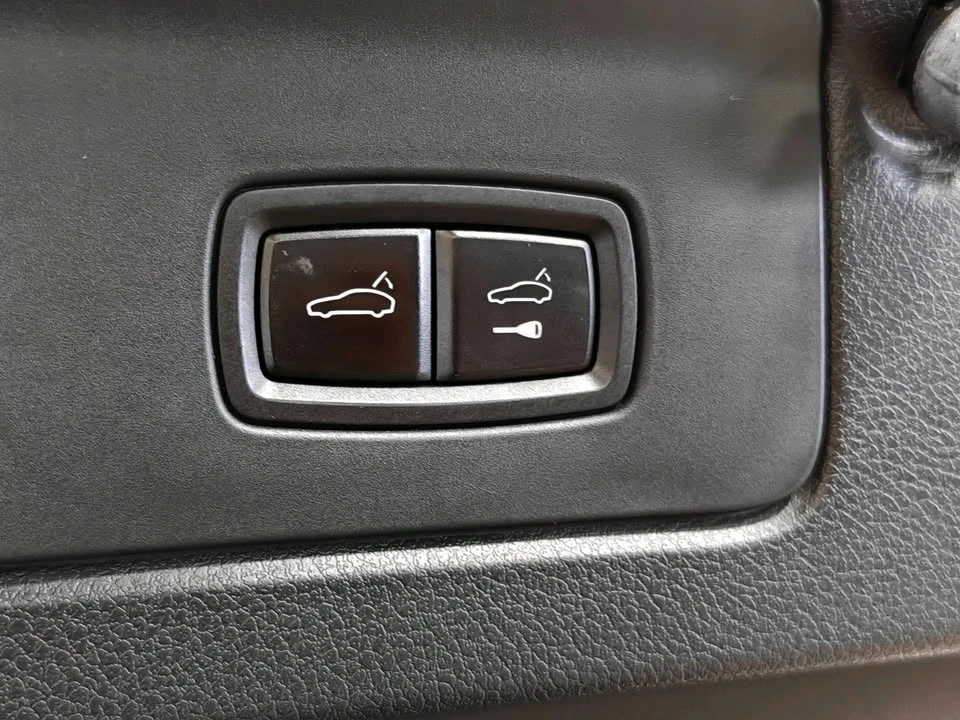 2011 Porsche 970 Panamera - Image 17 of 20