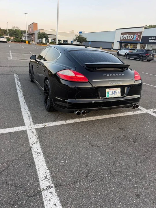 2011 Porsche 970 Panamera 4S - Image 4 of 7