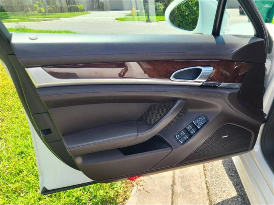 2011 Porsche 970 Panamera - Image 12 of 28