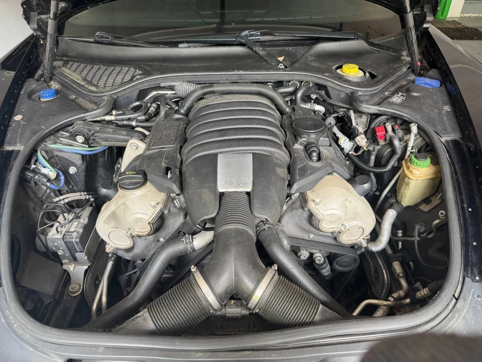 2011 Porsche 970 Panamera - Image 2 of 19