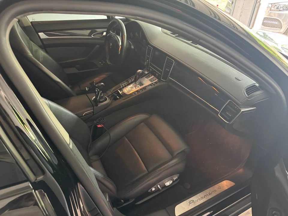 2011 Porsche 970 Panamera - Image 13 of 19