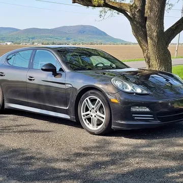 2011 Porsche Panamera 4