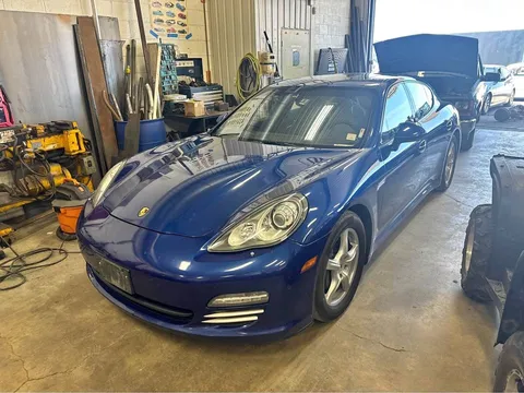2011 Porsche Panamera 4
