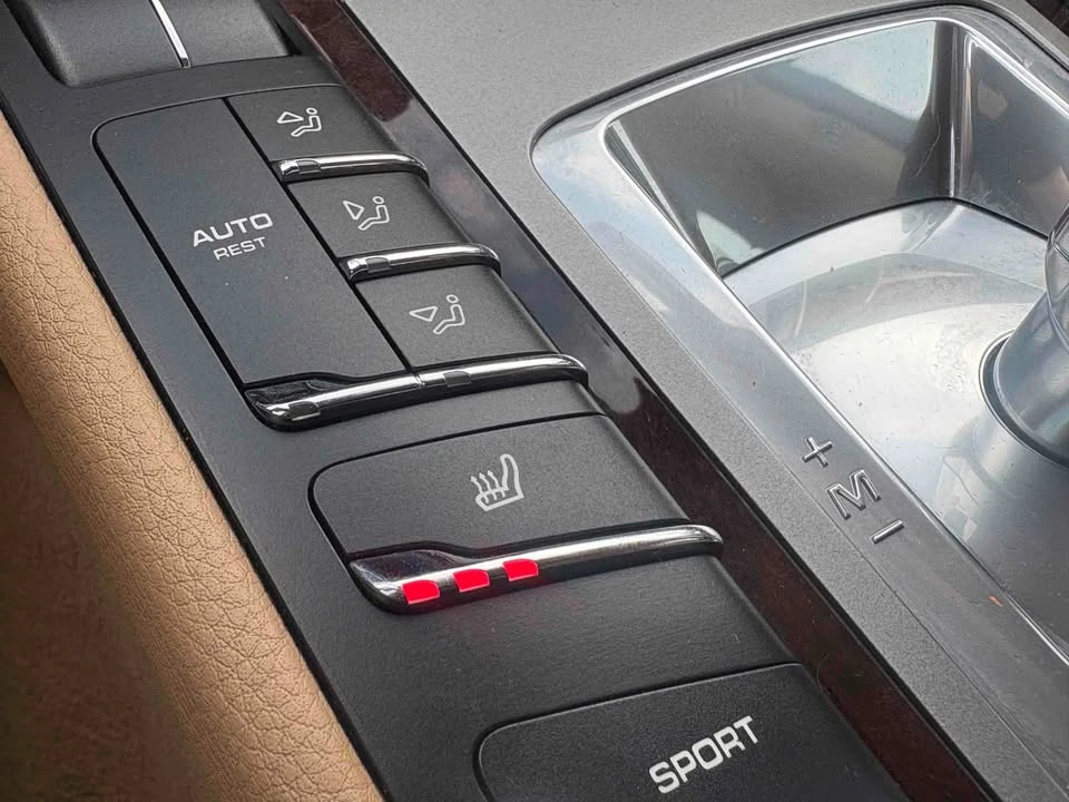 2011 Porsche 970 Panamera - Image 19 of 20