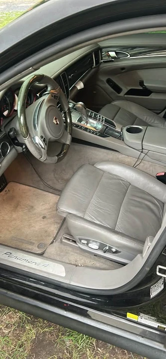 2011 Porsche 970 Panamera - Image 2 of 2