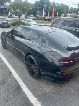 2011 Porsche Panamera S Sedan 4D