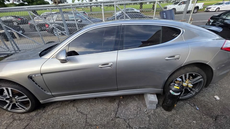 2011 Porsche 970 Panamera S - Image 2 of 5