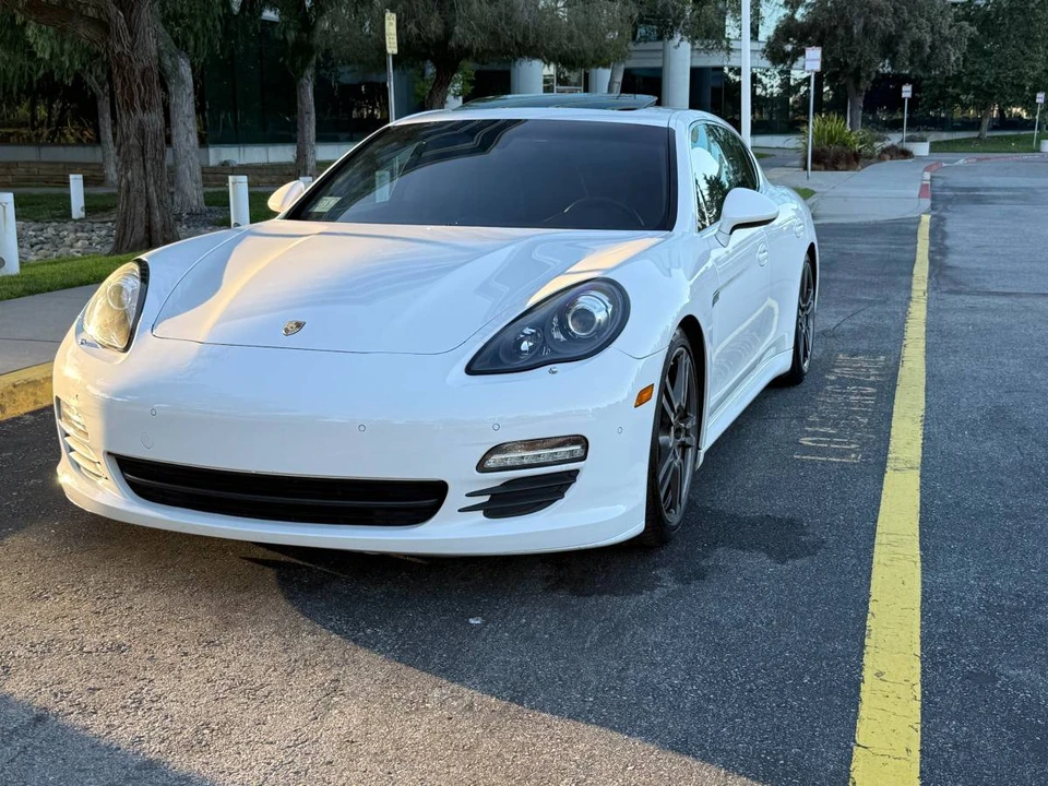 2011 Porsche 970 Panamera S - Image 2 of 24