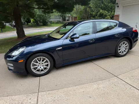 2011 Porsche Panamera 4 AWD