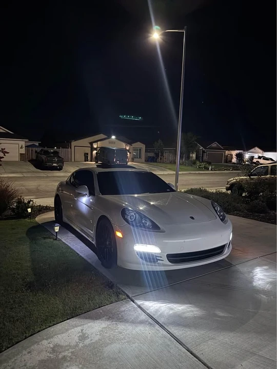 2011 Porsche 970 Panamera - Image 5 of 12