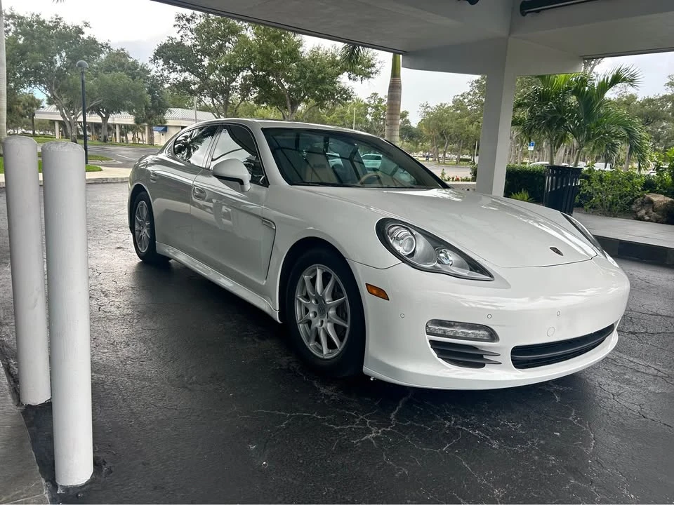 2011 Porsche 970 Panamera - Image 2 of 16
