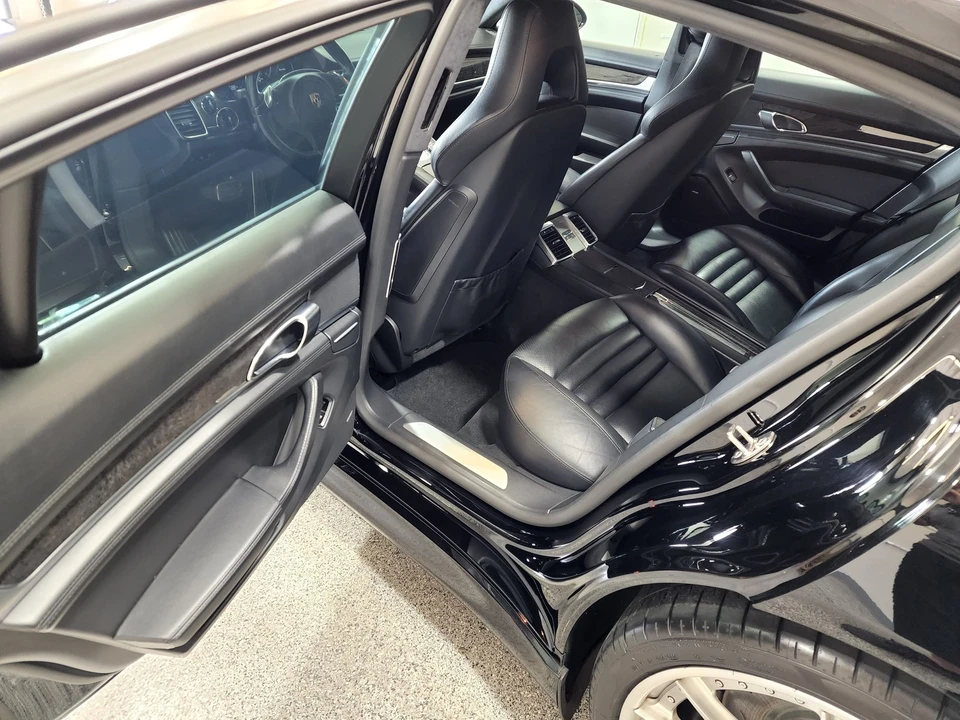 2011 Porsche 970 Panamera Turbo - Image 9 of 10
