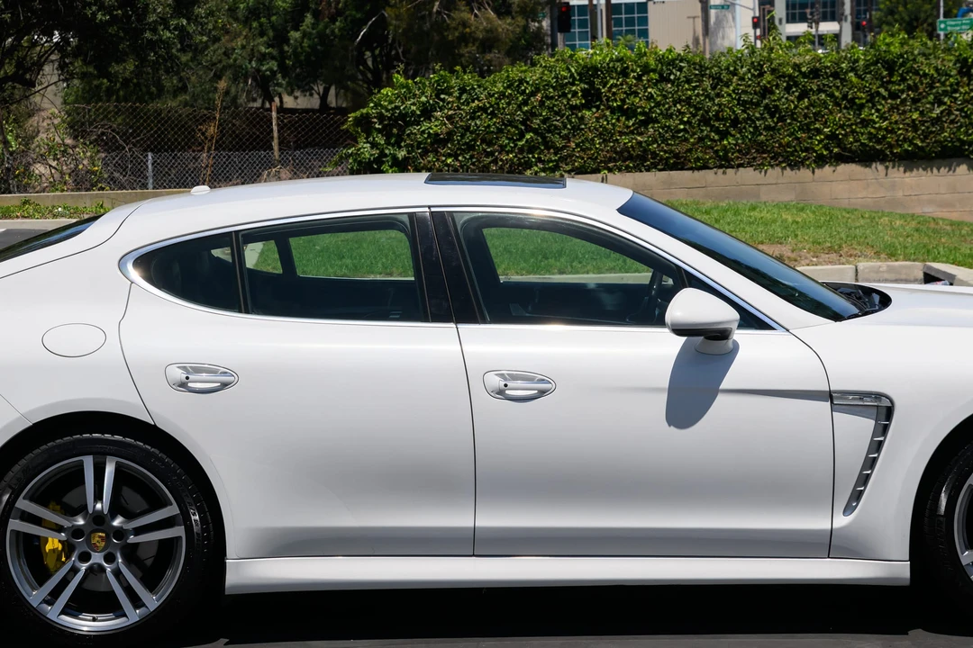 2011 Porsche 970 Panamera Turbo - Image 28 of 31