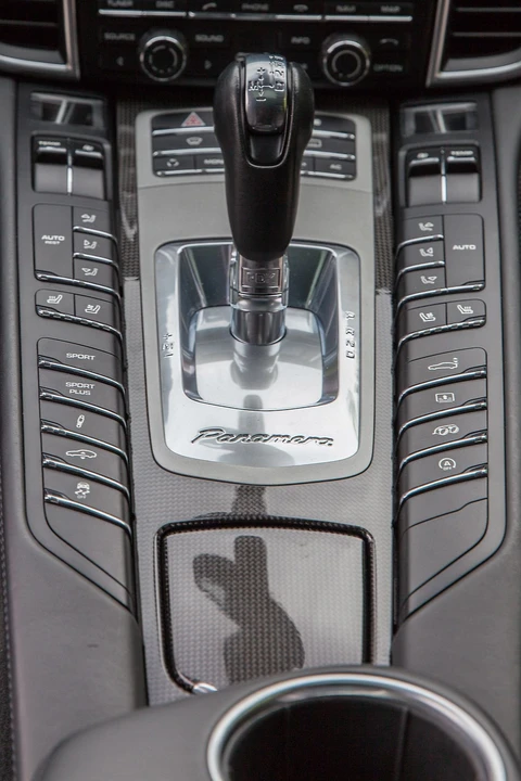 2011 Porsche 970 Panamera Turbo - Image 16 of 31