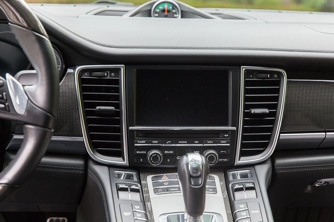 2011 Porsche 970 Panamera Turbo - Image 24 of 31