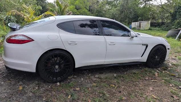 2011 Porsche 970 Panamera - Image 2 of 18