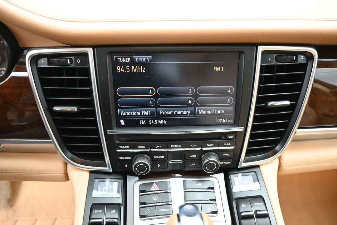 2011 Porsche 970 Panamera - Image 11 of 31