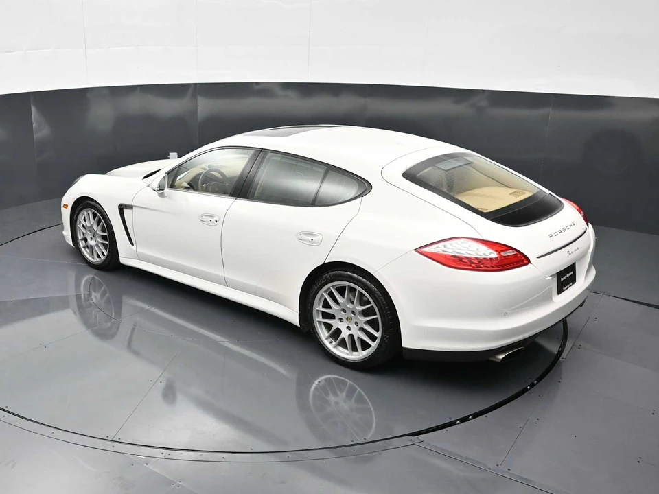 2011 Porsche 970 Panamera - Image 30 of 31