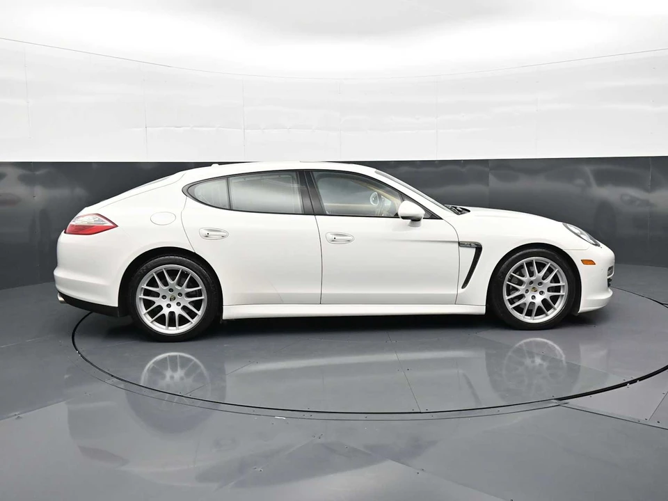 2011 Porsche 970 Panamera - Image 26 of 31