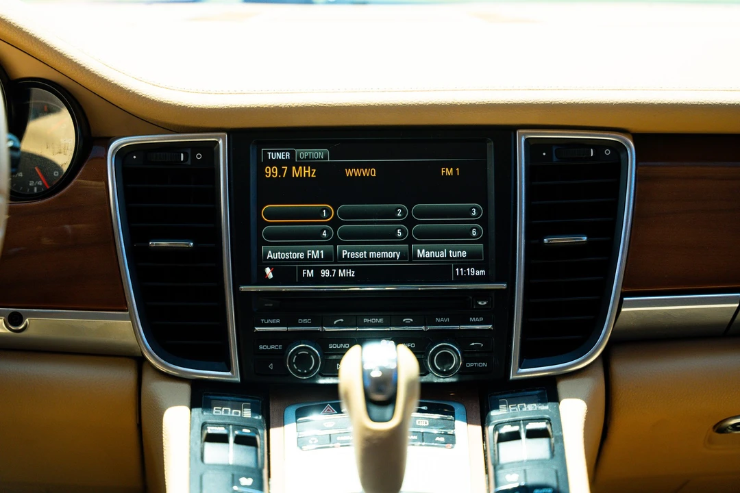 2011 Porsche 970 Panamera - Image 18 of 31