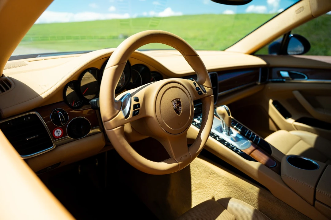 2011 Porsche 970 Panamera - Image 16 of 31