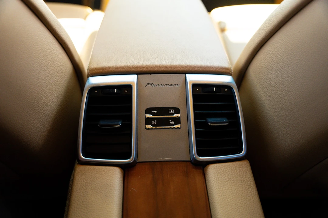 2011 Porsche 970 Panamera - Image 25 of 31