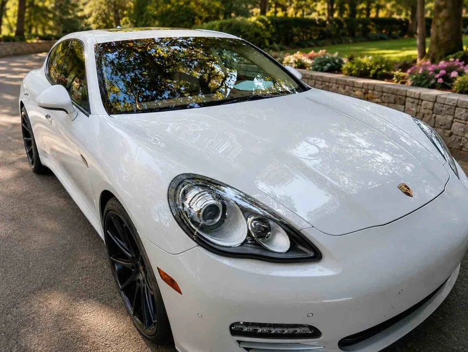 2011 Porsche 970 Panamera - Image 18 of 19