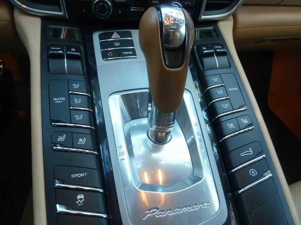 2011 Porsche 970 Panamera - Image 8 of 19