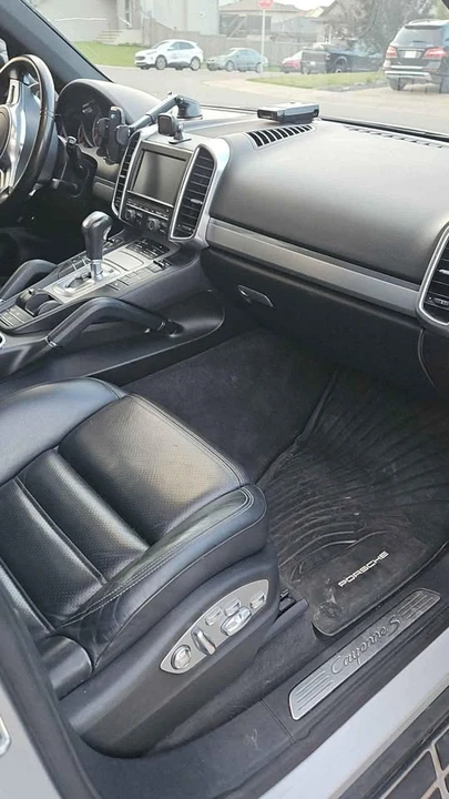 2011 Porsche 958 Cayenne - Image 11 of 14