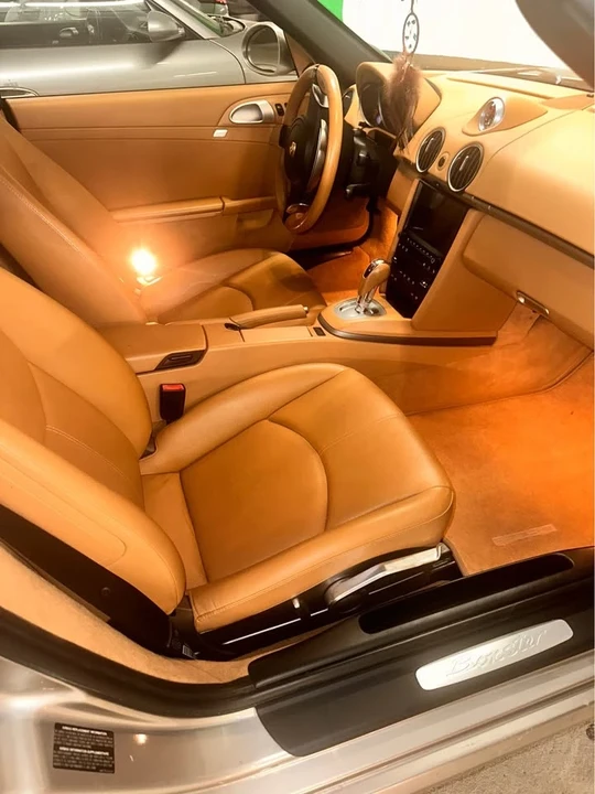 2011 Porsche 987 Boxster - Image 16 of 17