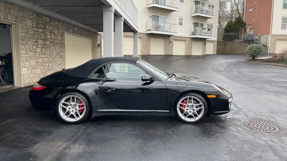 2011 Porsche 997 Carrera 4S - Image 2 of 20