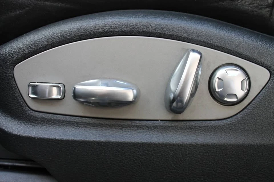 2011 Porsche 958 Cayenne - Image 14 of 20