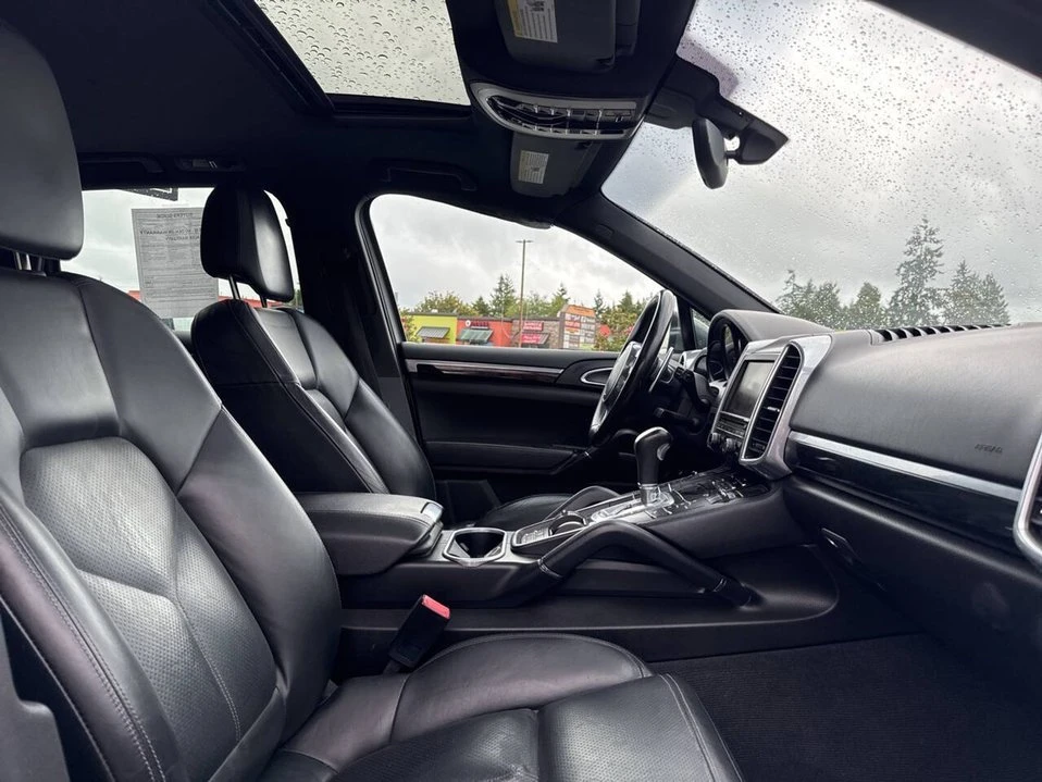 2011 Porsche 958 Cayenne - Image 9 of 14