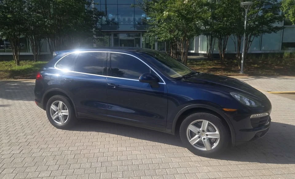 2011 Porsche 958 Cayenne - Image 2 of 14