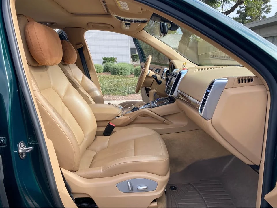 2011 Porsche 958 Cayenne - Image 8 of 12