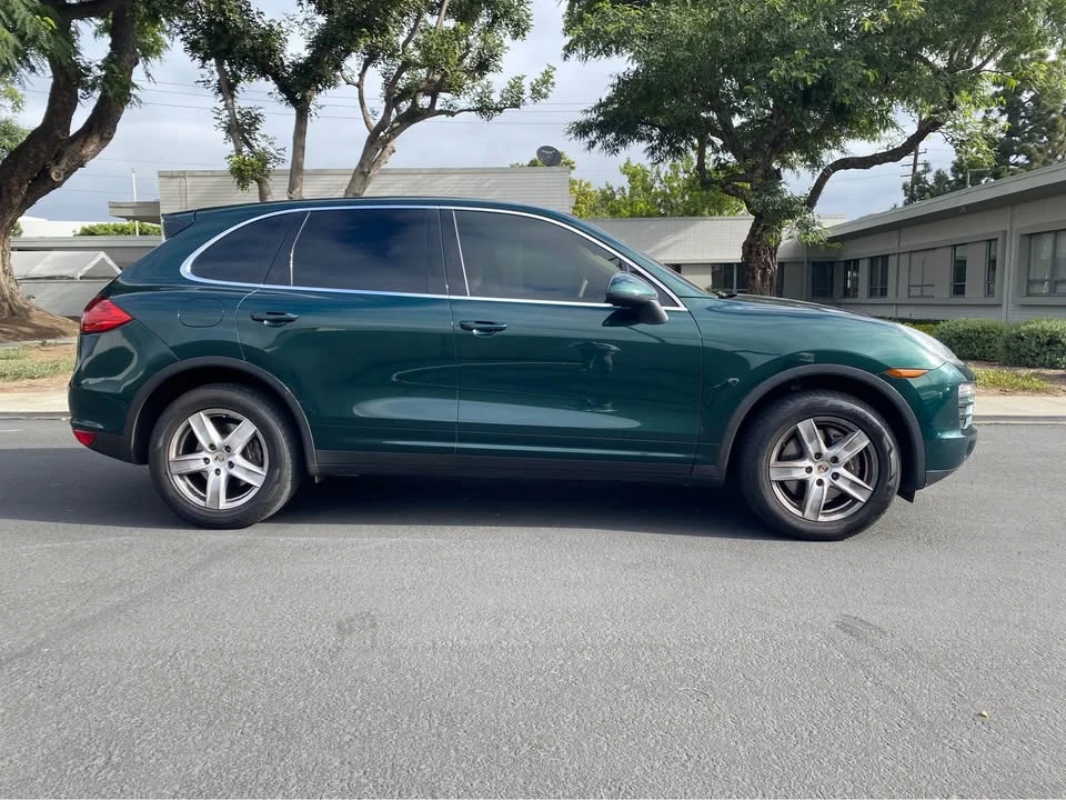 2011 Porsche 958 Cayenne - Image 2 of 12