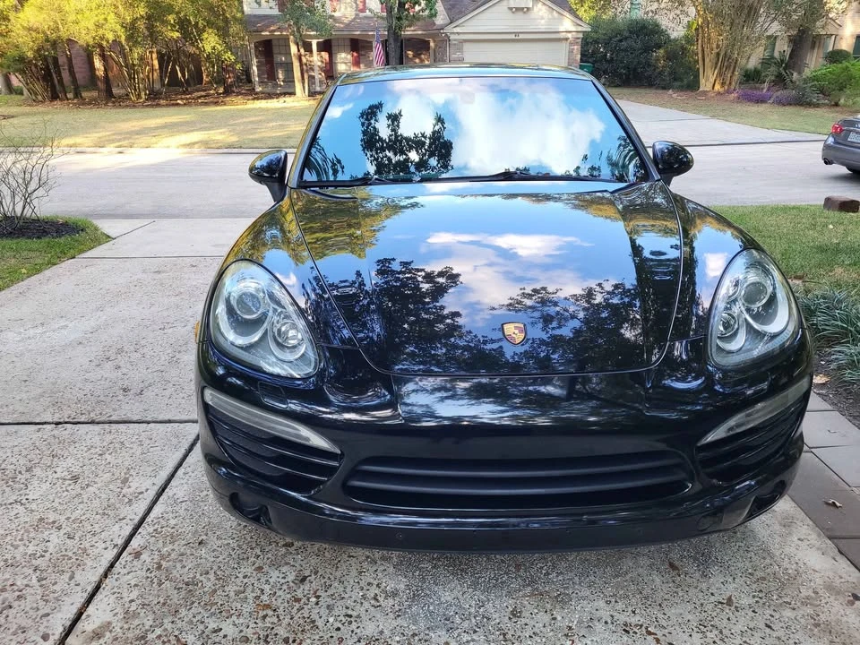 2011 Porsche 958 Cayenne - Image 2 of 11