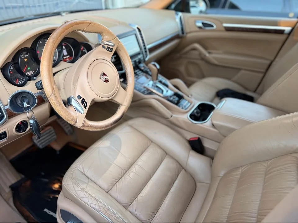 2011 Porsche 958 Cayenne - Image 9 of 10